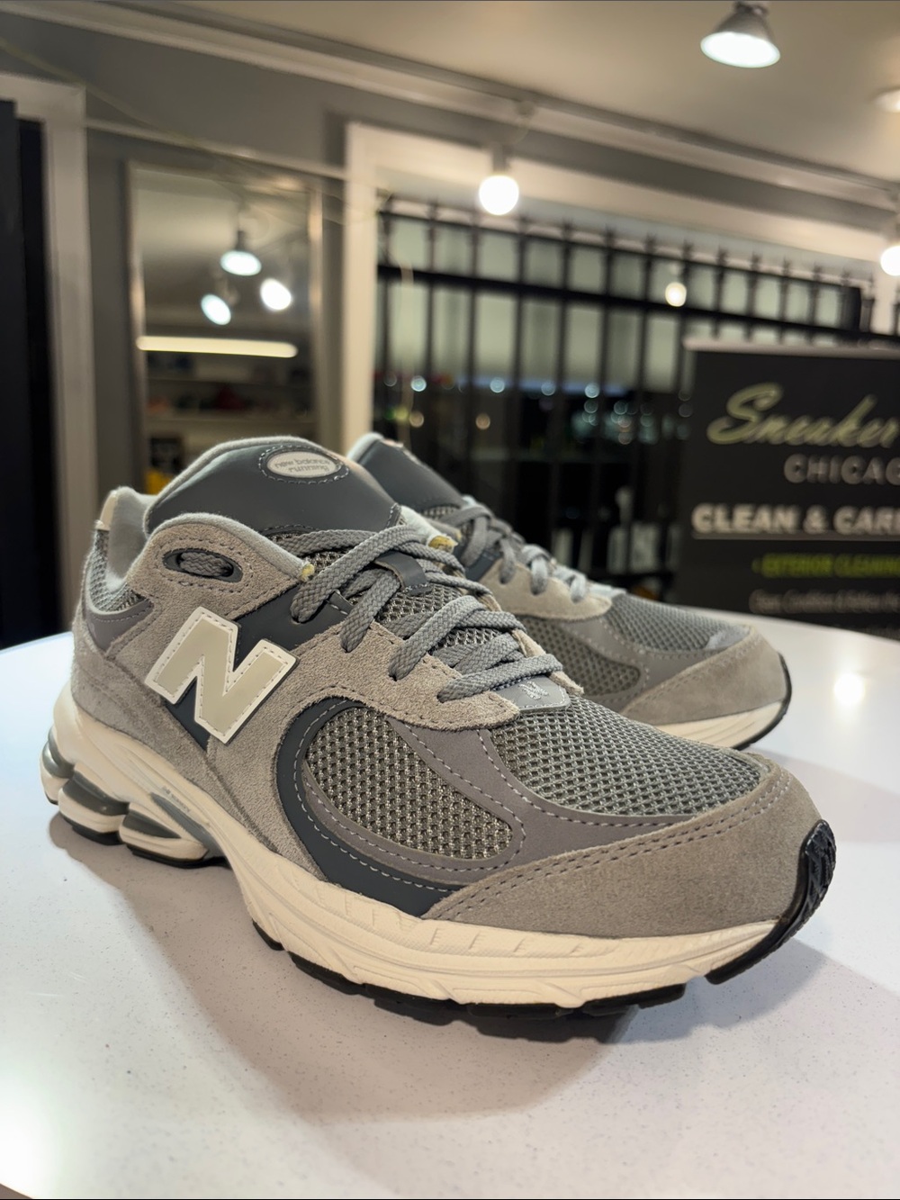 New Balance 2002R Size 5 Gray Like New